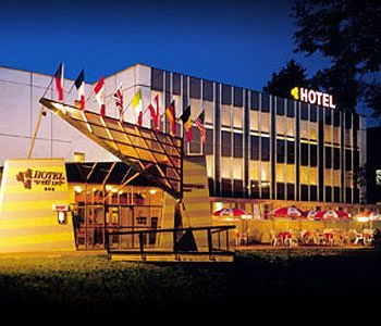 Hotel U Tri Lvu Ceske Budejovice Exterior photo